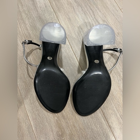 ZARA Woman Block Heel Vinyl Sandals US8 EU39 - Picture 8 of 9